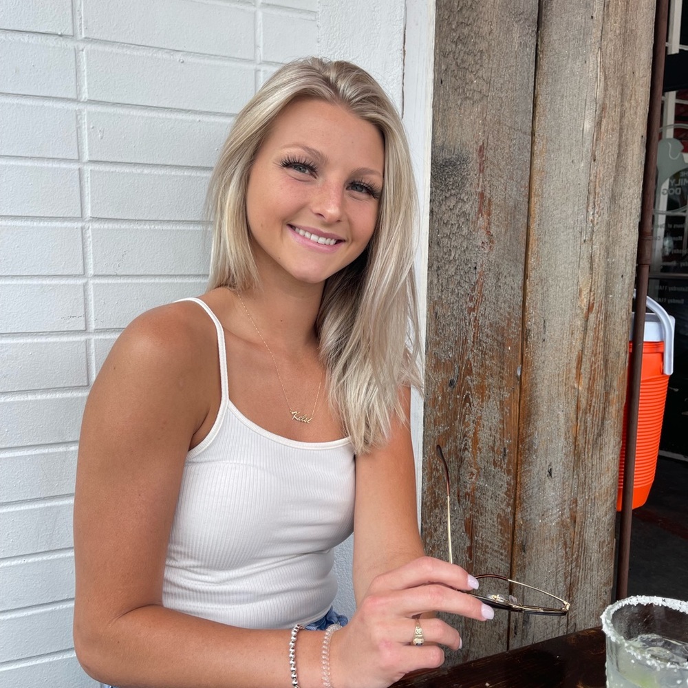 Meet your Posher, Kelsi